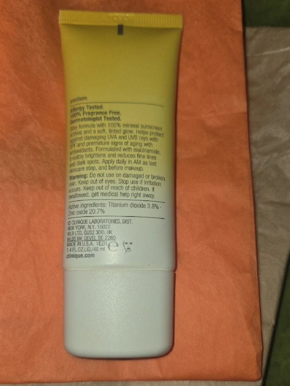 Clinique Brightening + Tinted SPF 50 Sunscreen - Yellow/White